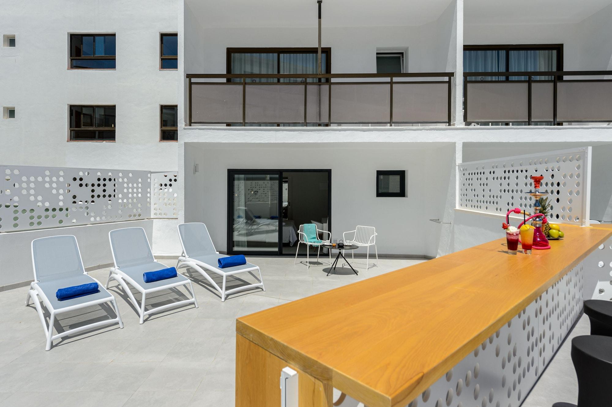 Hotel Vibra Mare Nostrum Playa d'en Bossa Ngoại thất bức ảnh