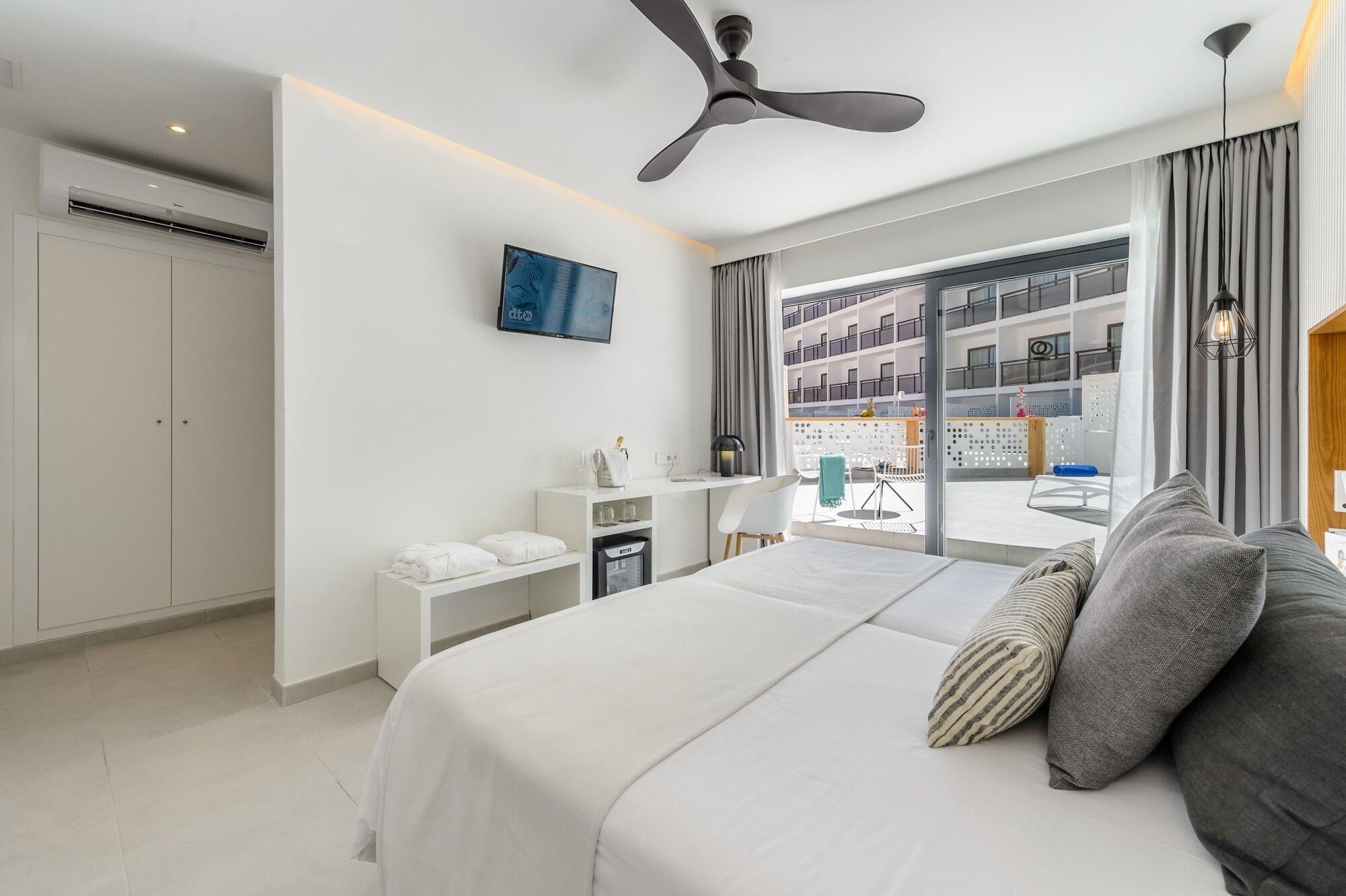 Hotel Vibra Mare Nostrum Playa d'en Bossa Ngoại thất bức ảnh