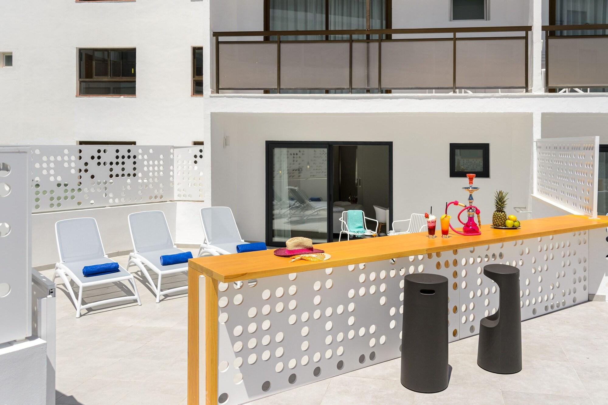 Hotel Vibra Mare Nostrum Playa d'en Bossa Ngoại thất bức ảnh