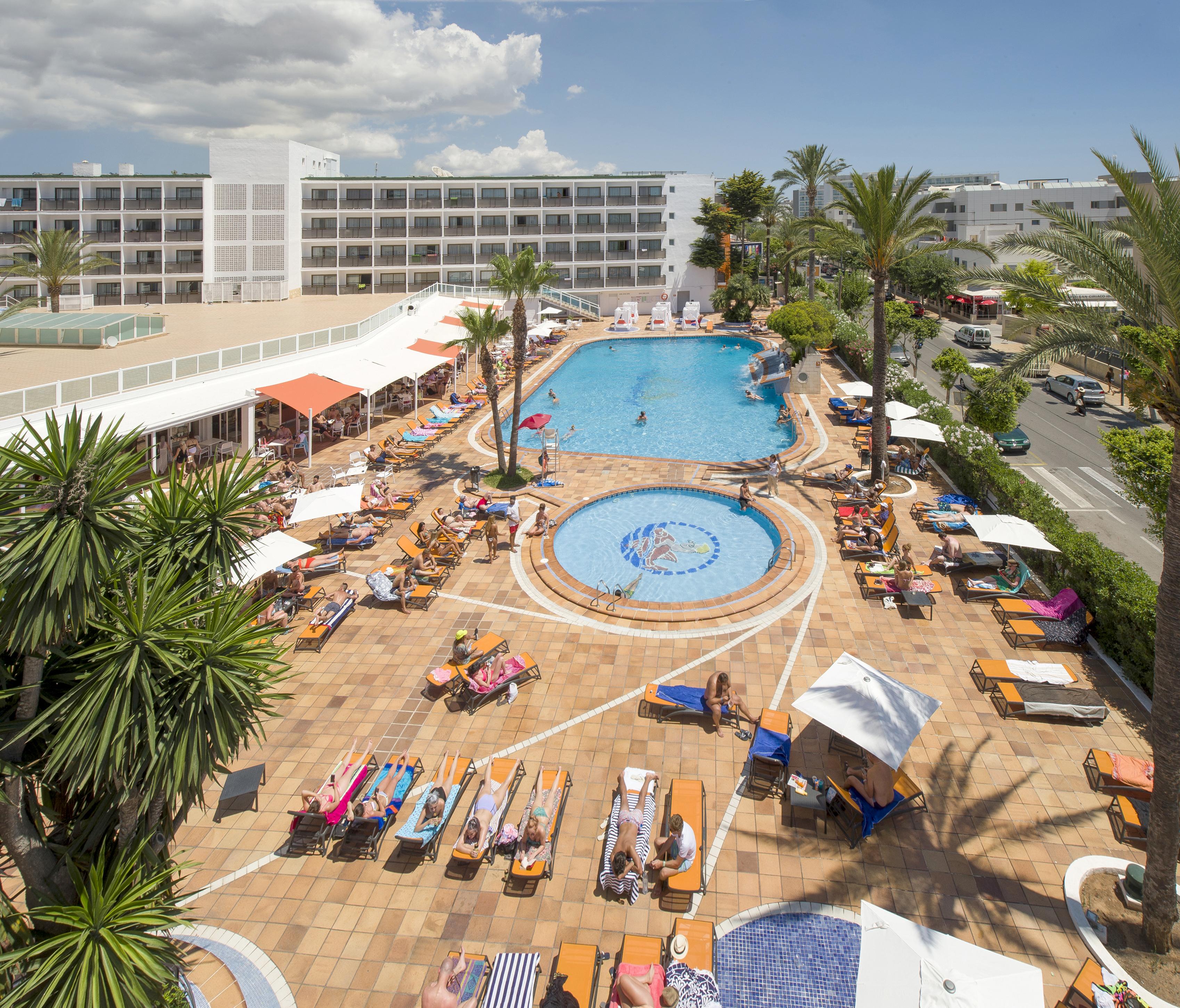 Hotel Vibra Mare Nostrum Playa d'en Bossa Ngoại thất bức ảnh
