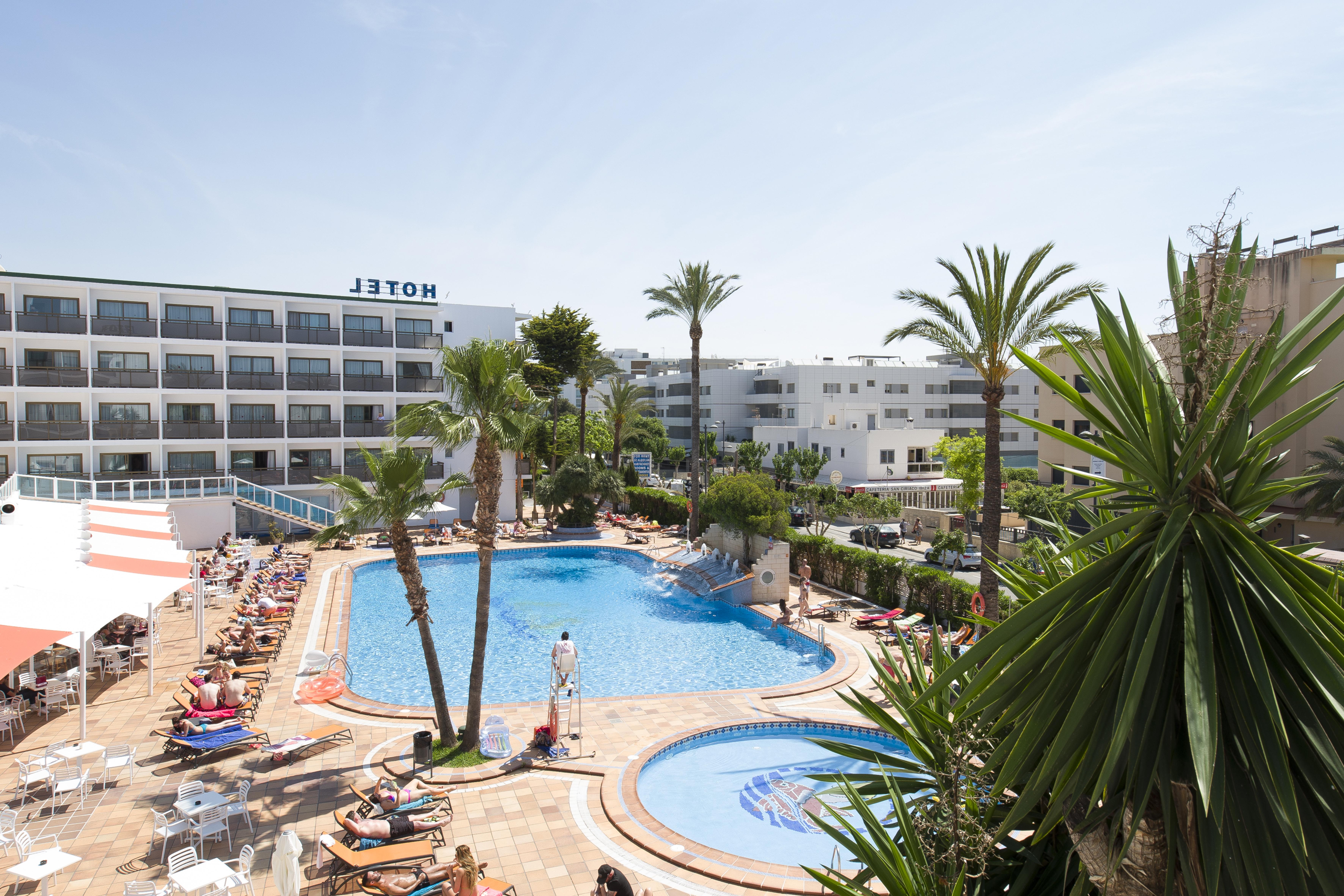 Hotel Vibra Mare Nostrum Playa d'en Bossa Ngoại thất bức ảnh