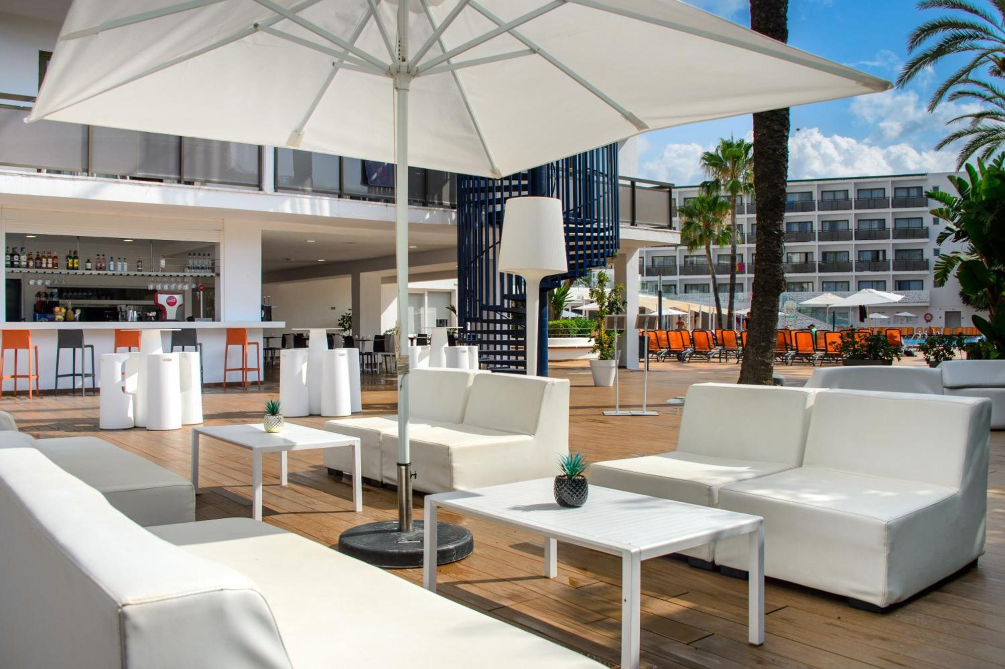 Hotel Vibra Mare Nostrum Playa d'en Bossa Ngoại thất bức ảnh