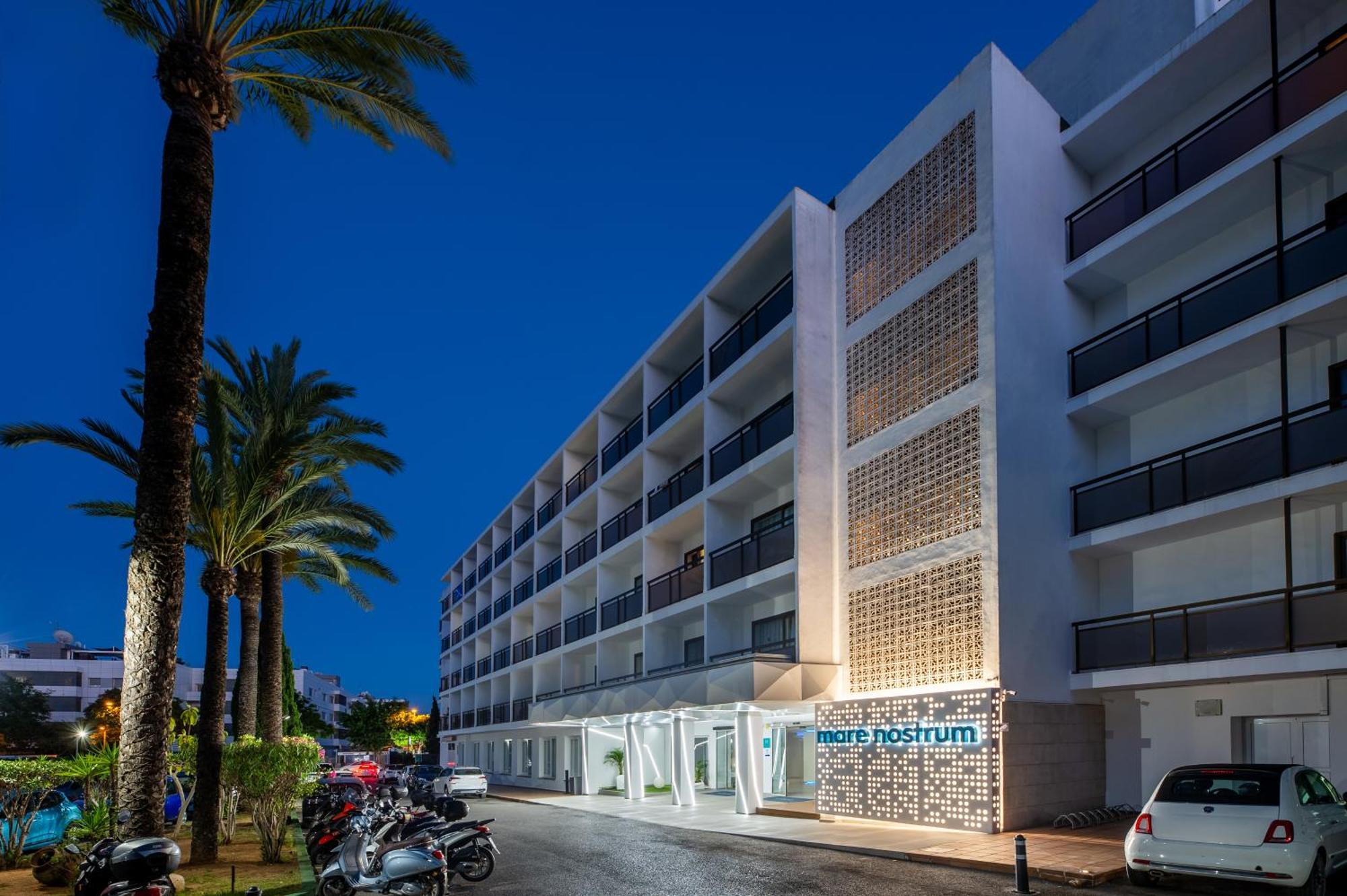Hotel Vibra Mare Nostrum Playa d'en Bossa Ngoại thất bức ảnh