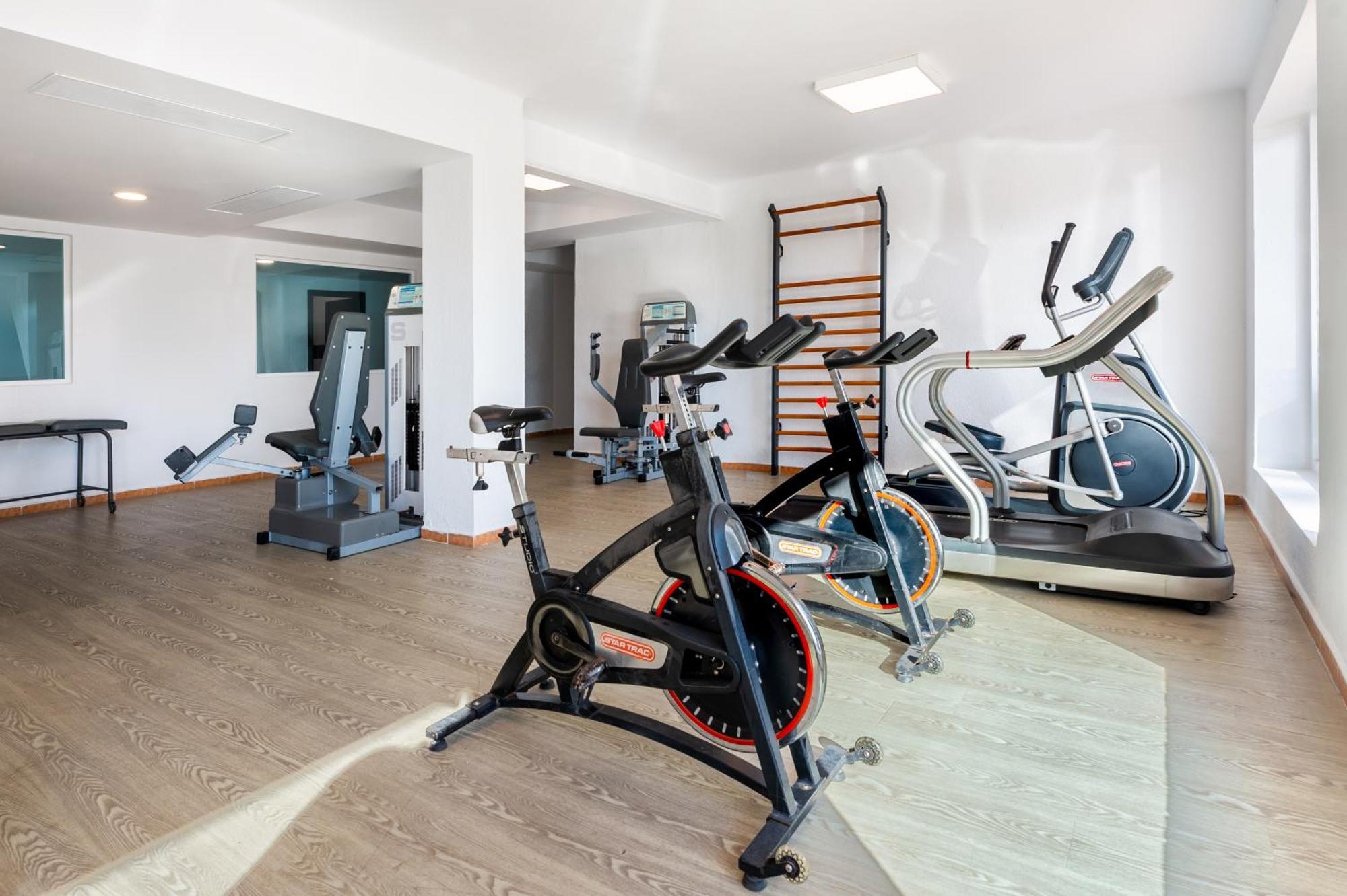 Hotel Vibra Mare Nostrum Playa d'en Bossa Ngoại thất bức ảnh