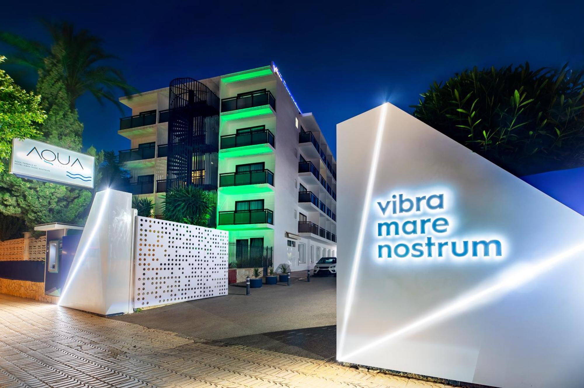 Hotel Vibra Mare Nostrum Playa d'en Bossa Ngoại thất bức ảnh