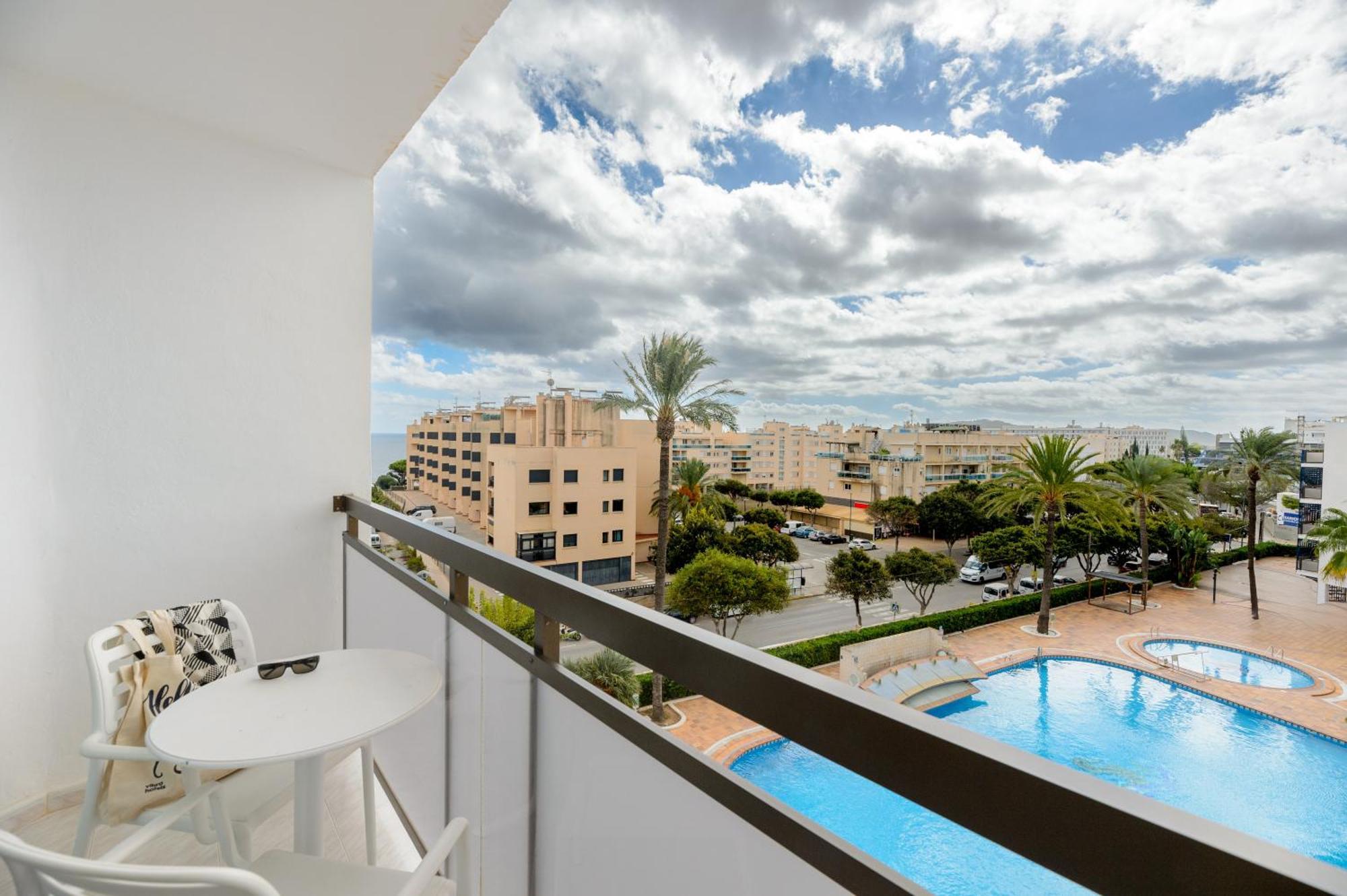 Hotel Vibra Mare Nostrum Playa d'en Bossa Ngoại thất bức ảnh